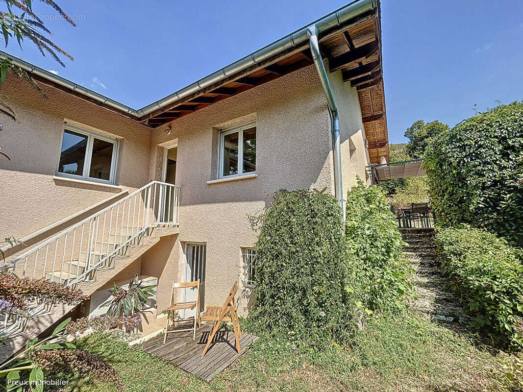 Maison à CLARAFOND-ARCINE
