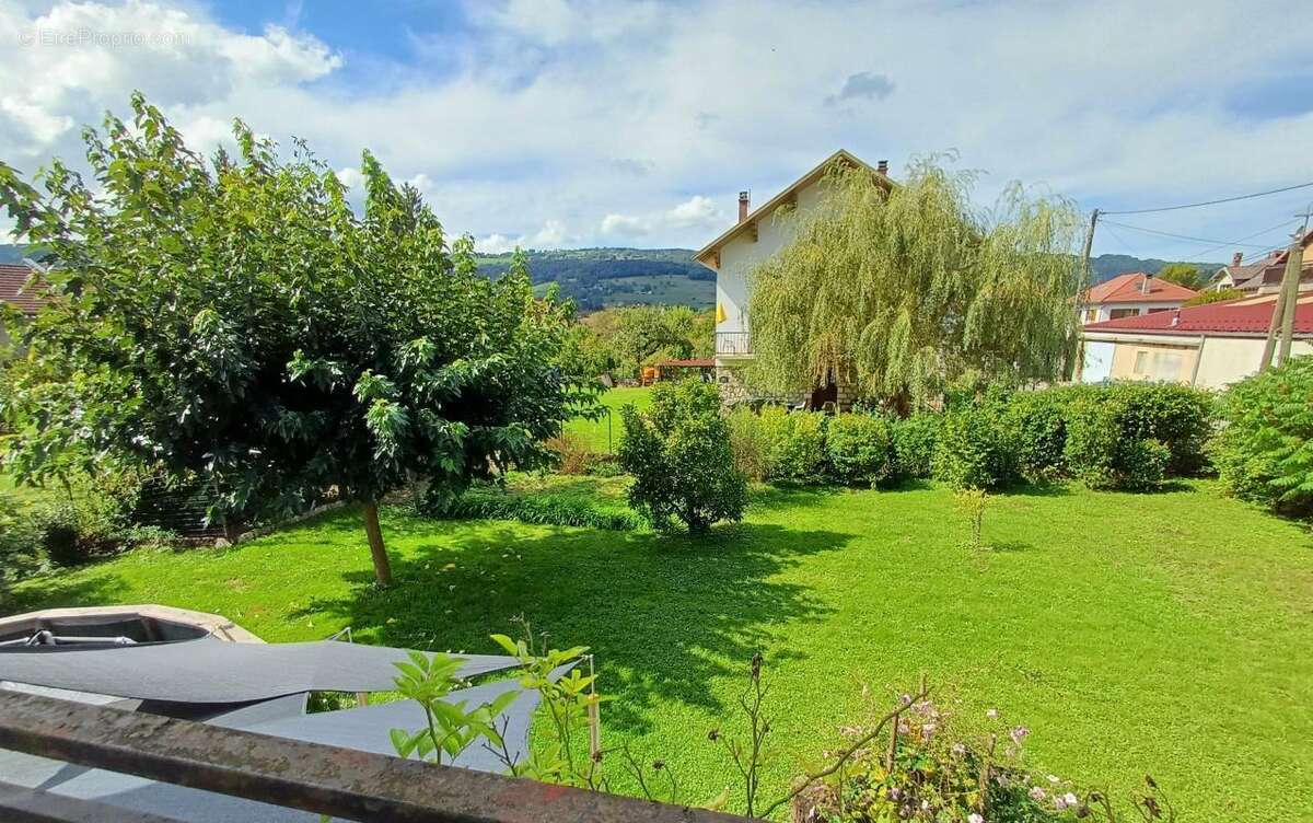 Maison à LES ECHELLES