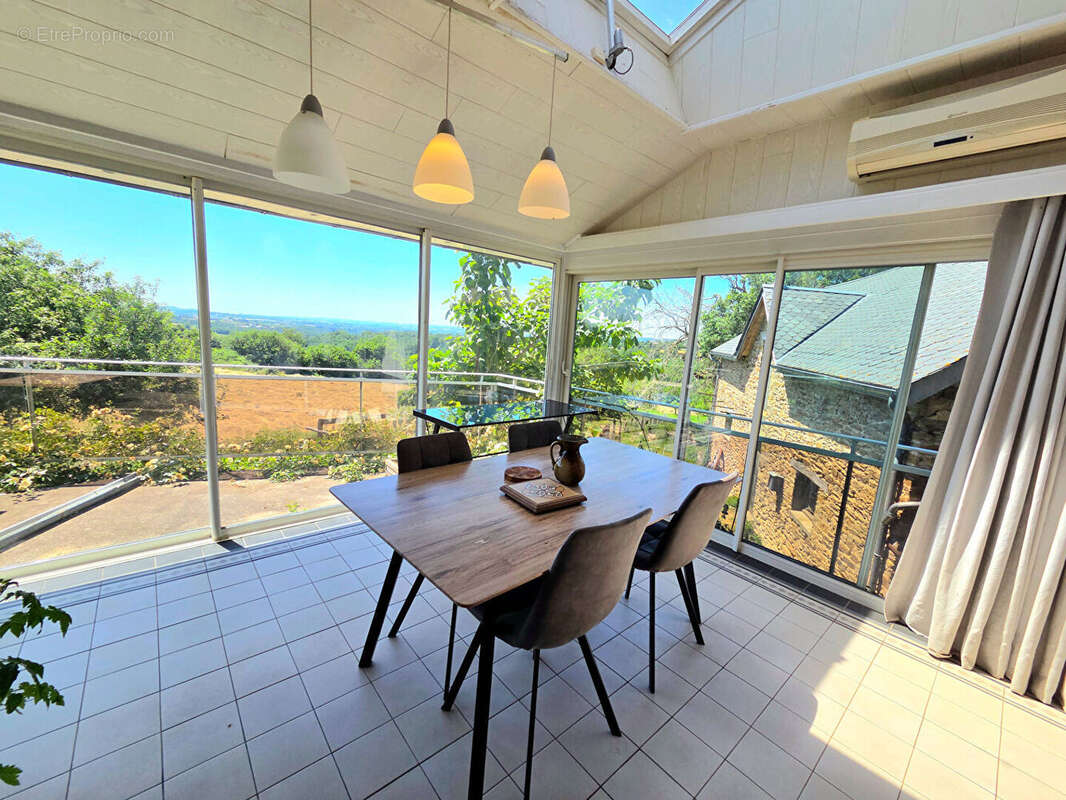 Havre de paix composé par un corps de ferme en pierres sur près de 1ha - photo 4