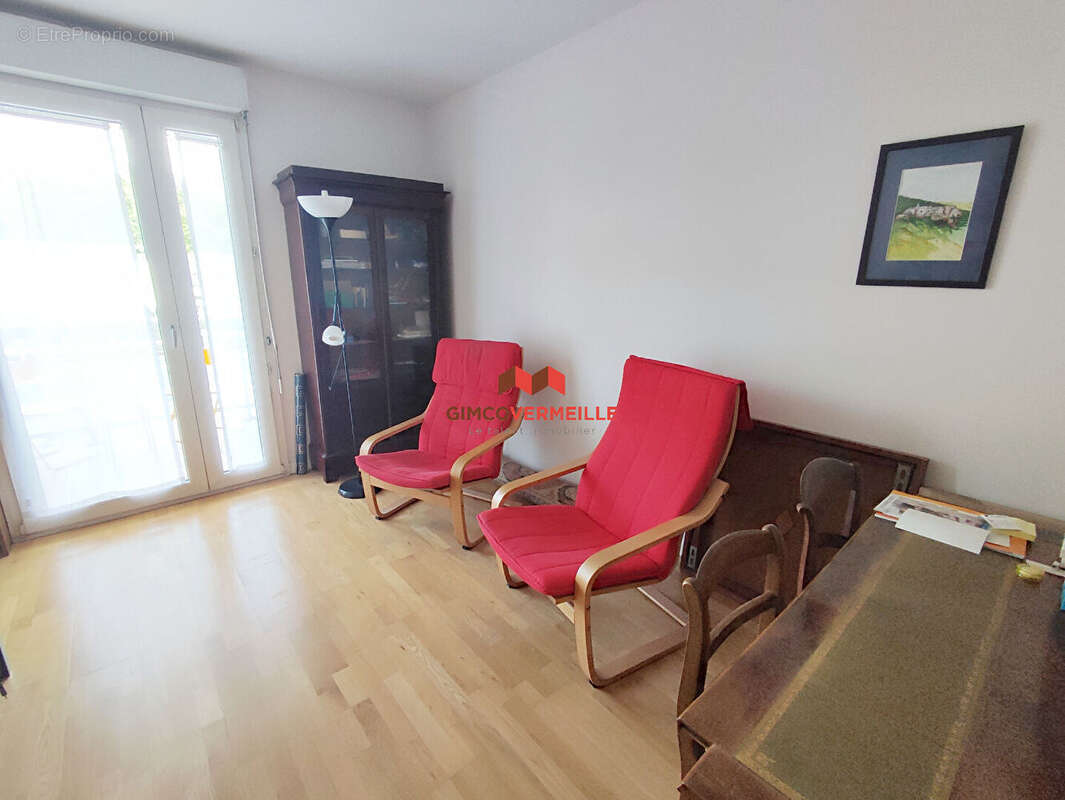 Appartement à LA CELLE-SAINT-CLOUD