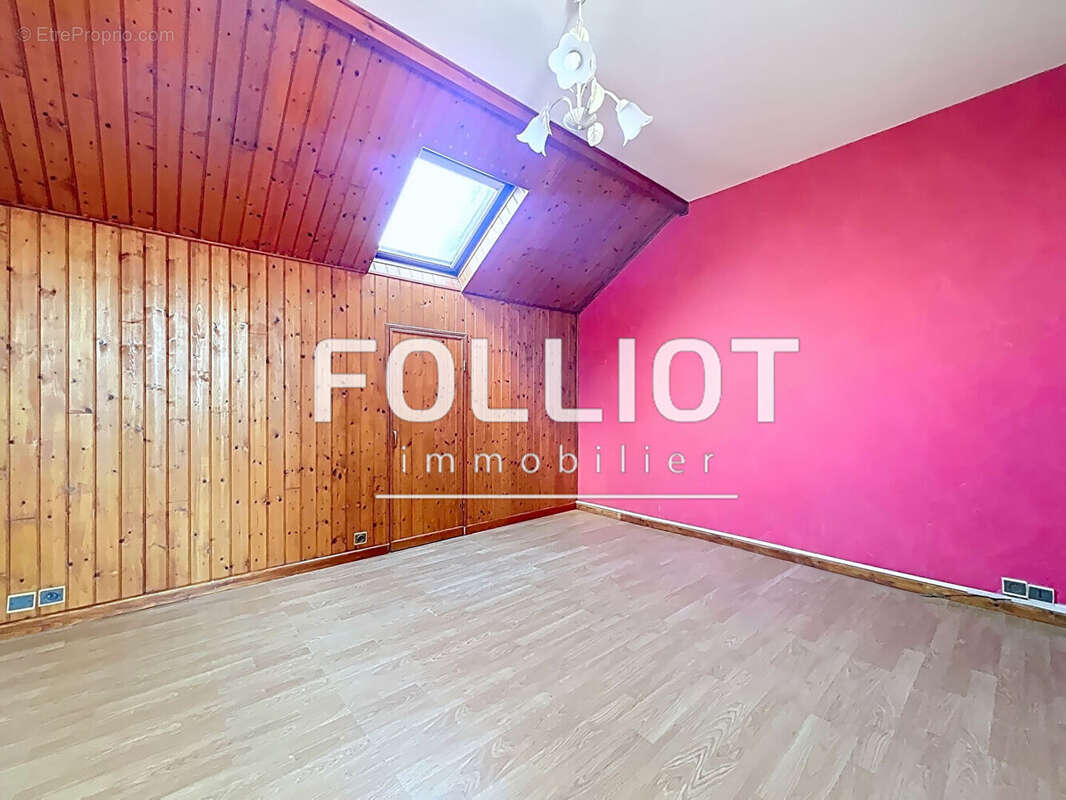 Maison à COLOMBELLES