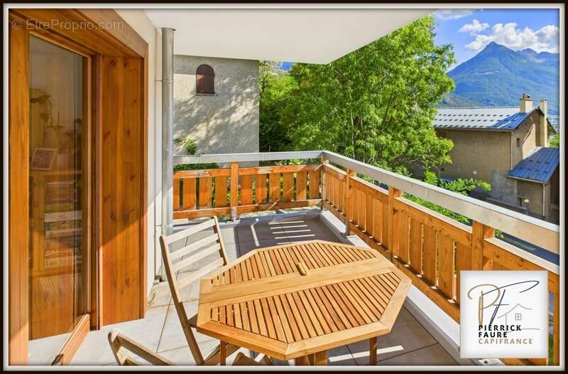 T3 avec terrasse plein sud, vue montagnes, cave à Briançon - photo 10