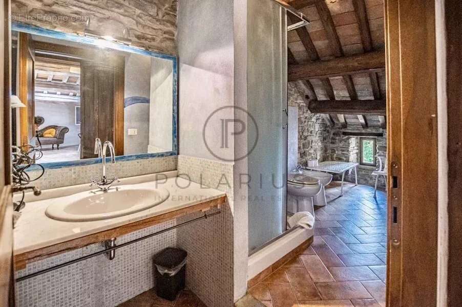 Château-hameau du XIIe siècle - photo 47