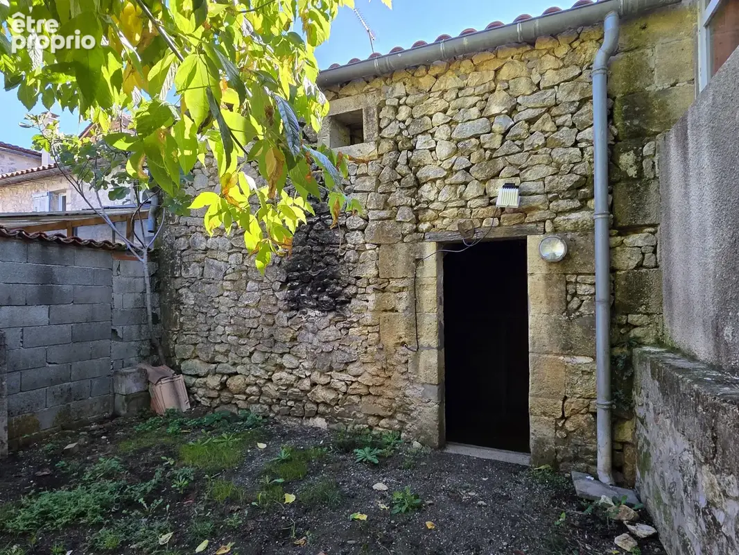Maison de village avec 2 chambres et jardin - photo 11