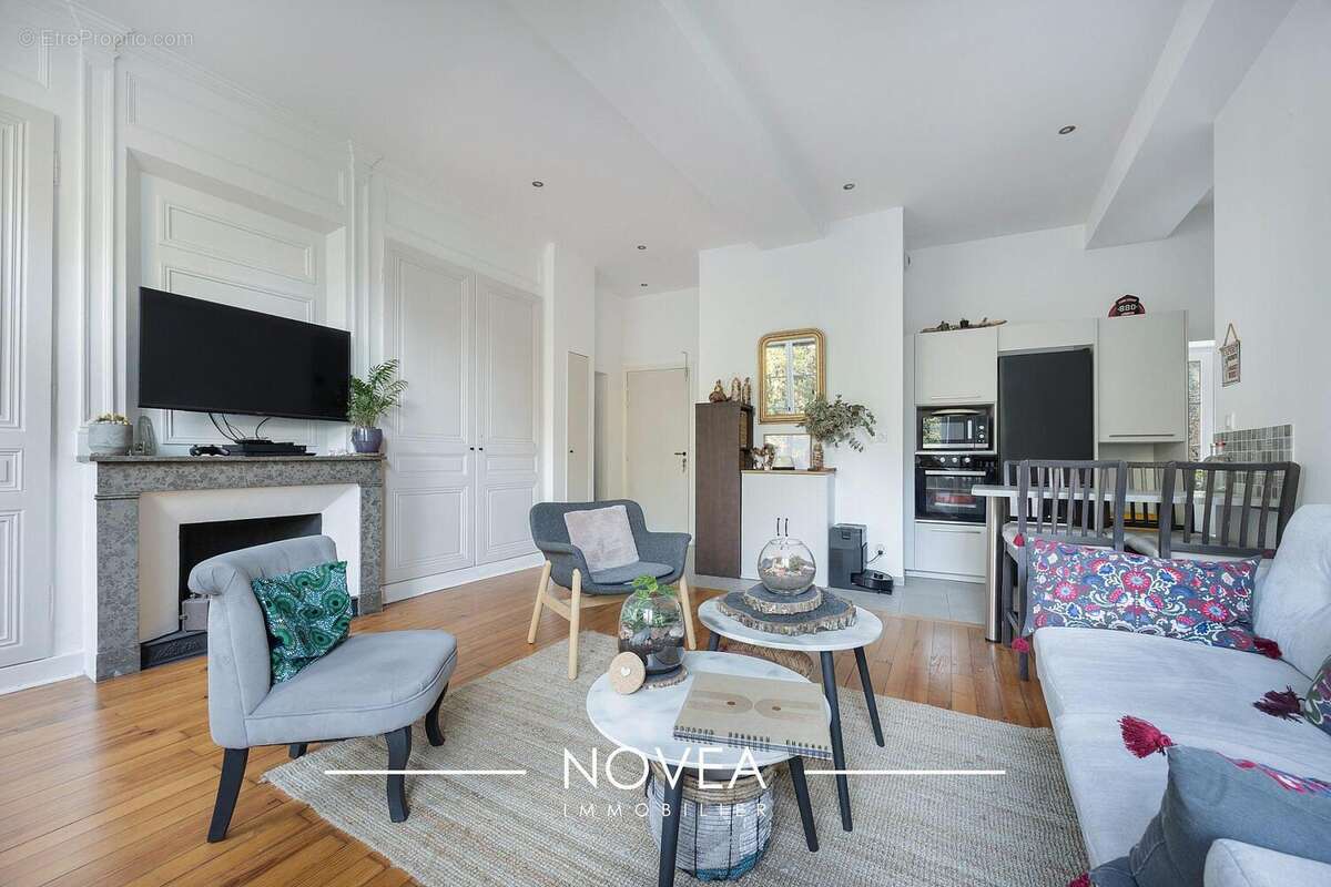 Appartement à FONTAINES-SUR-SAONE