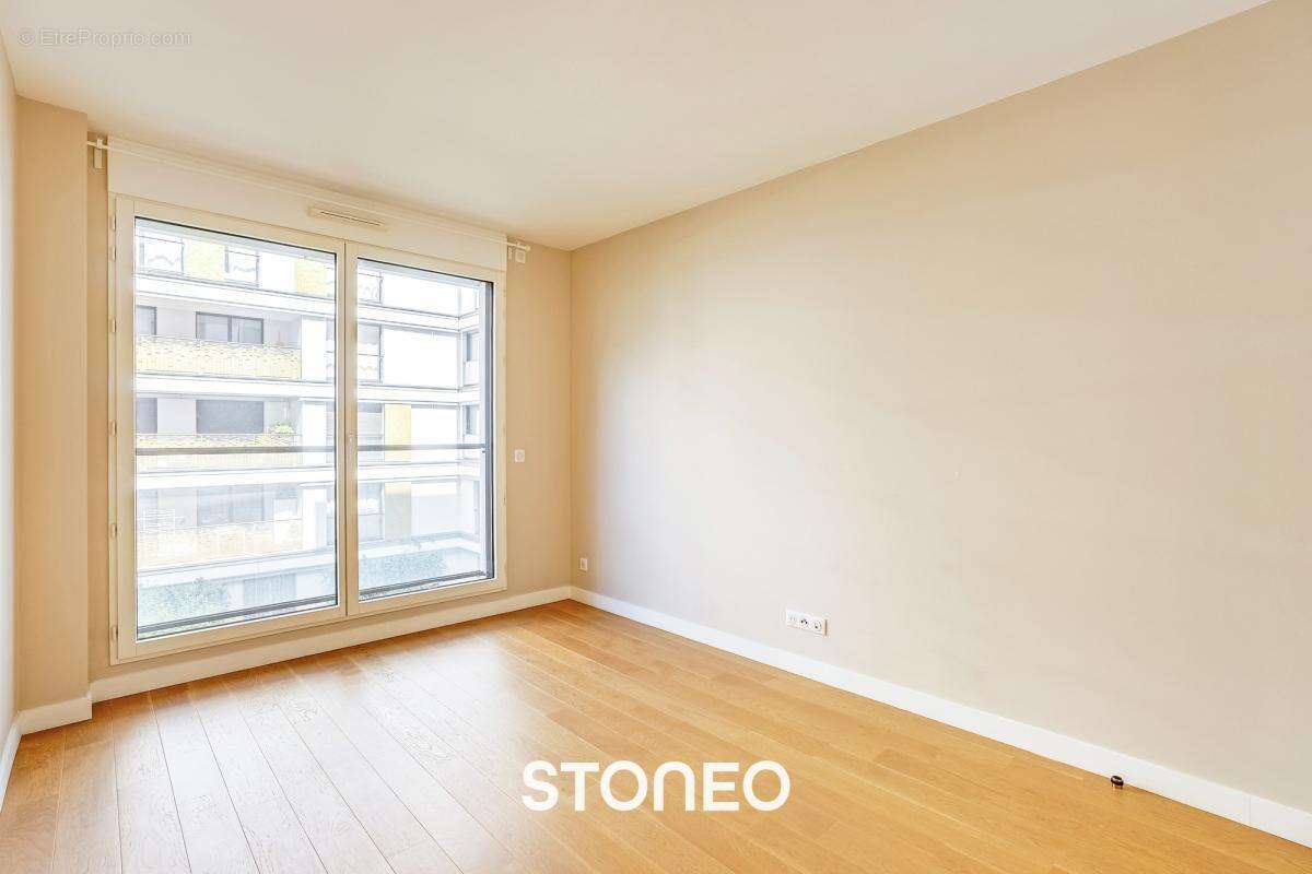 Appartement à ISSY-LES-MOULINEAUX