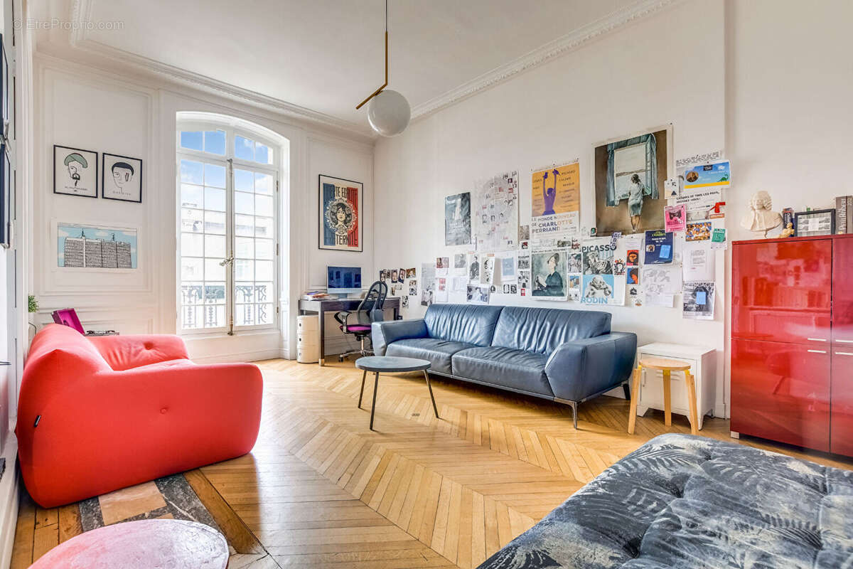 Appartement à PARIS-11E
