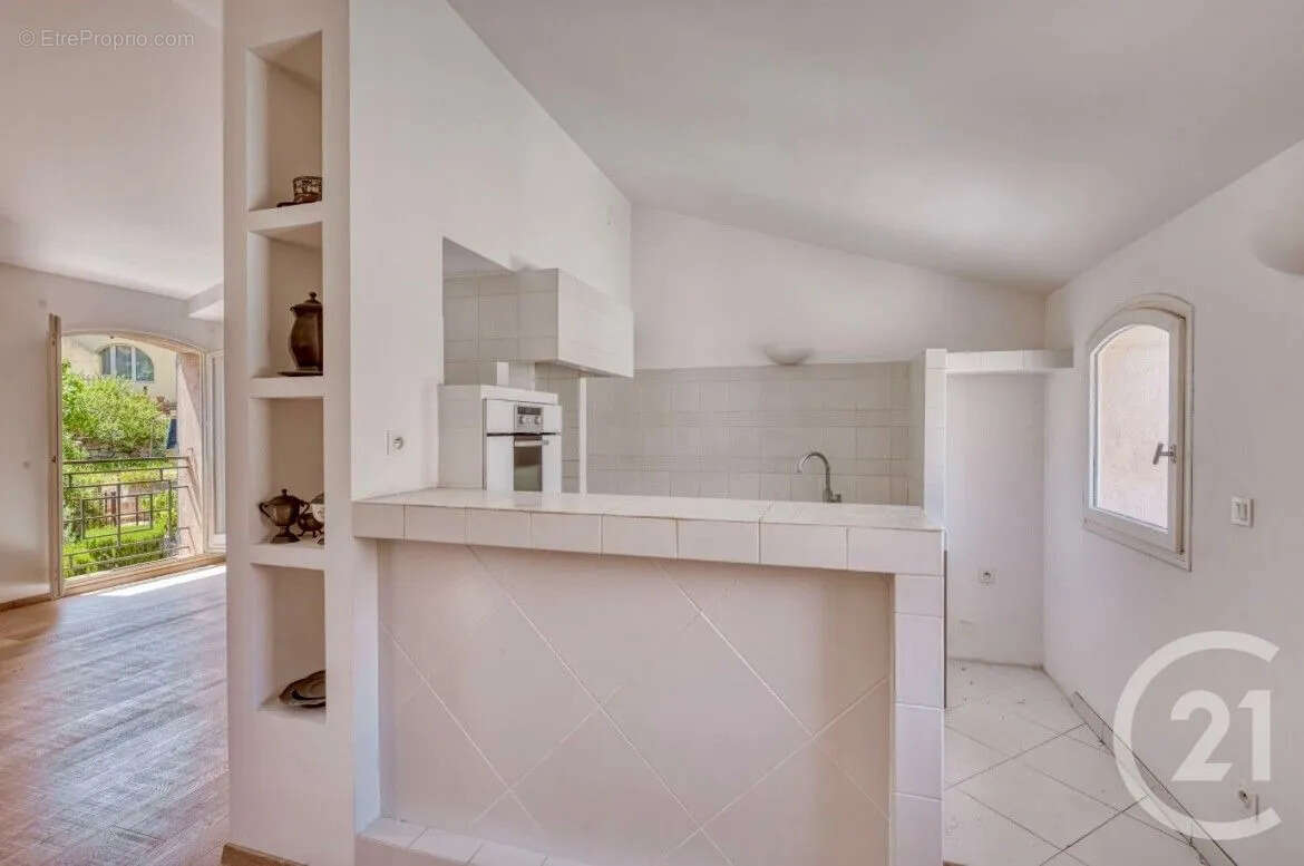 Maison 204 m² à Hyeres  - photo 21