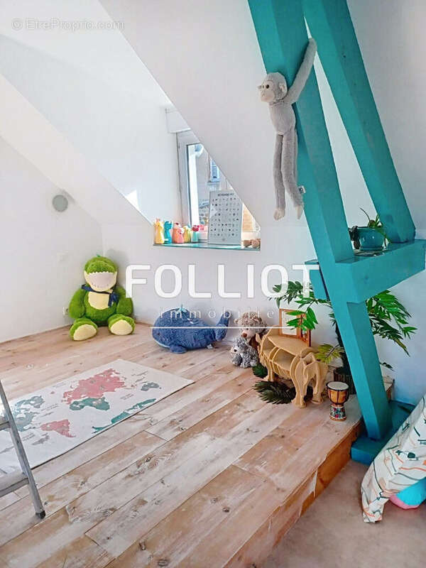 Maison à SAINT-HILAIRE-DU-HARCOUET