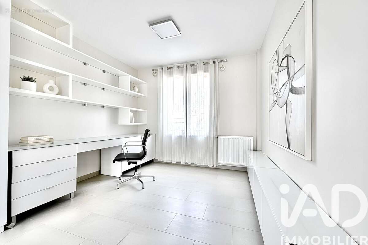 Photo 6 - Maison à BUSSY-SAINT-GEORGES