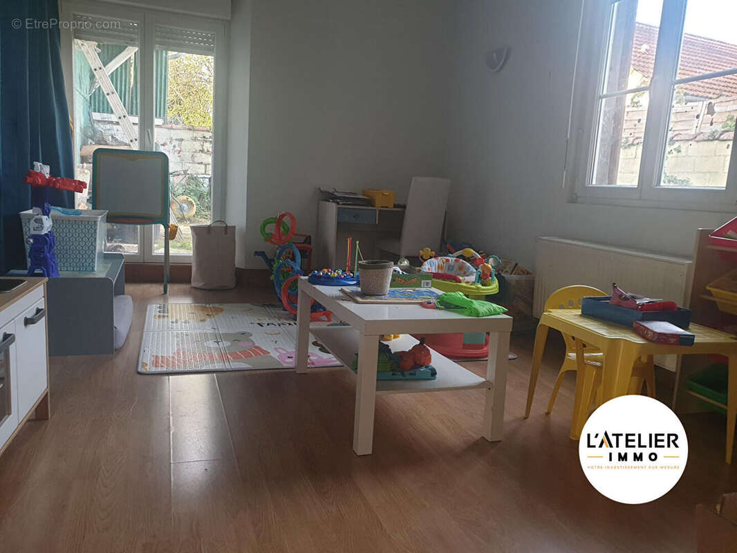 Maison à SAINT-MARD-SUR-LE-MONT