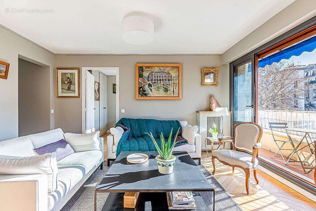 Appartement à PARIS-12E