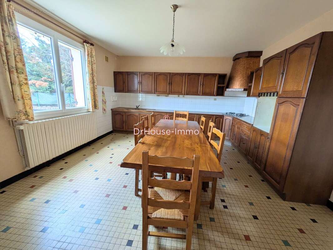 Maison à SAINT-PIERRE-D'EYRAUD