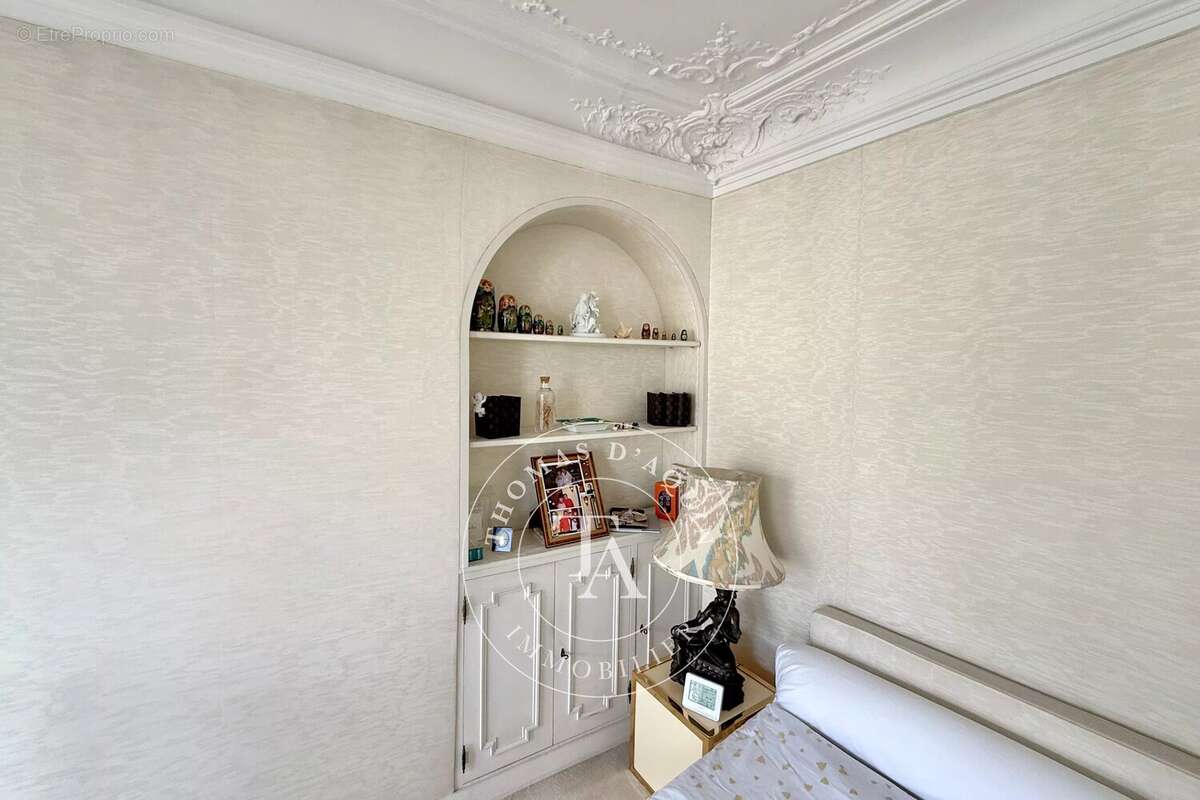 Appartement à PARIS-10E