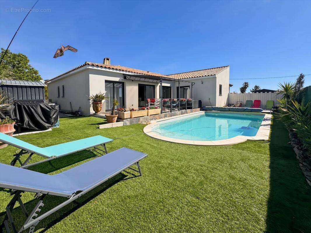 Maison à PERET
