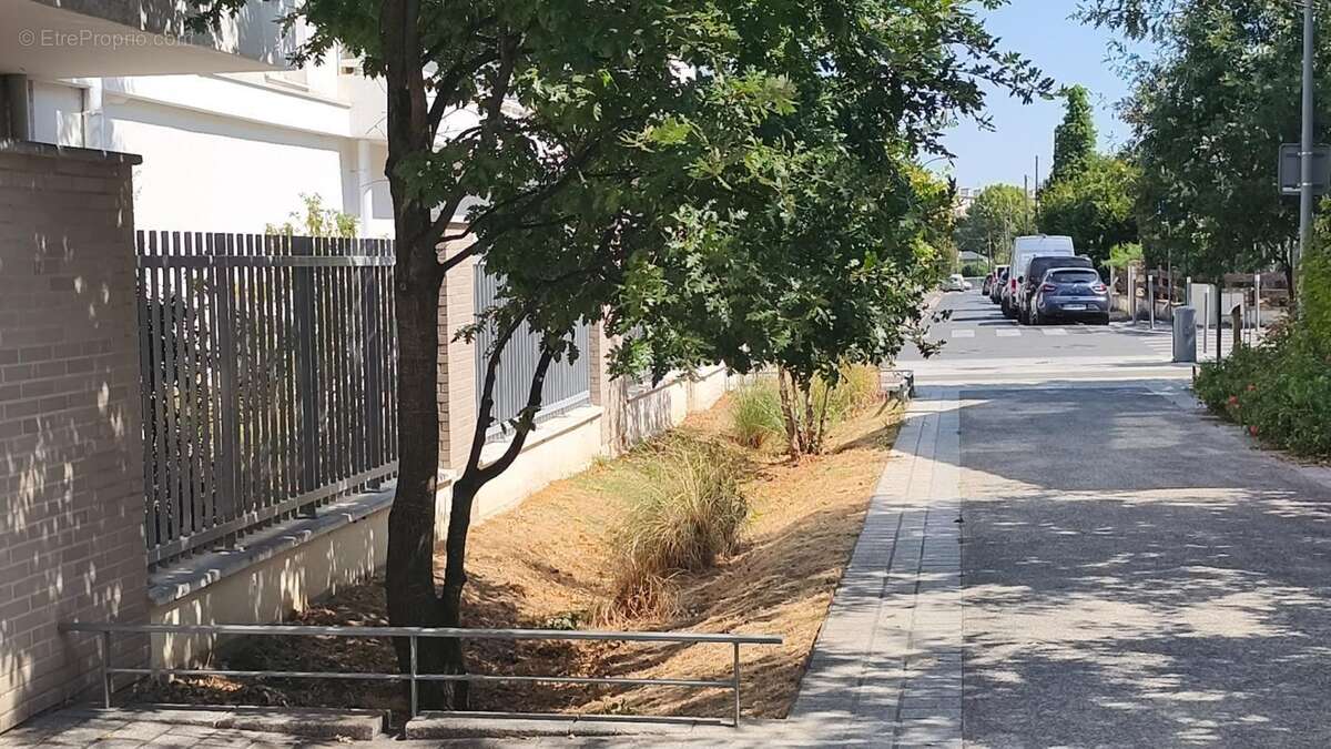 Noisy-le-grand – 4 pièces 72 m² – terrasse 60 m² – 3 chambres – parking – rer a 8 min à pied - photo 11