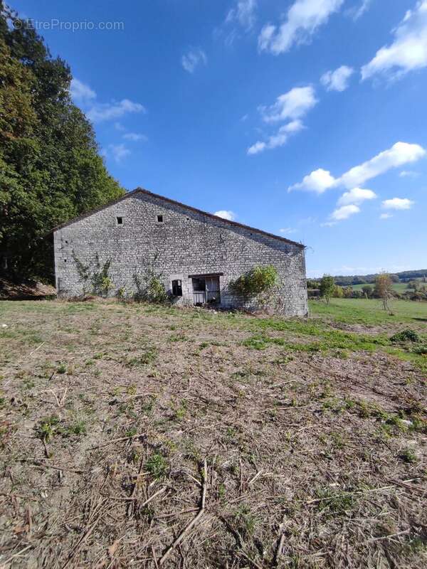 Maison à MONTDOUMERC