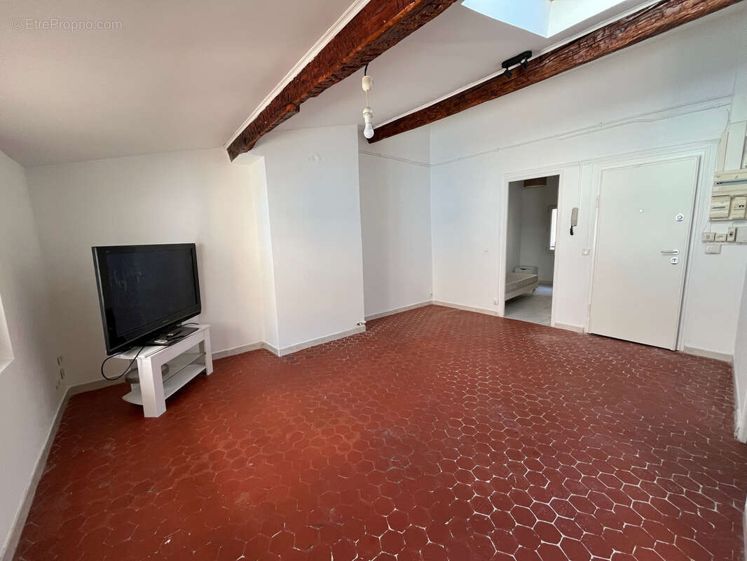 Toulon centre - 2 lots d'appartements - photo 2