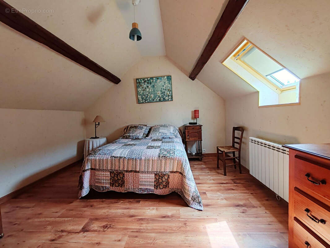 Maison familiale avec dependances - photo 20