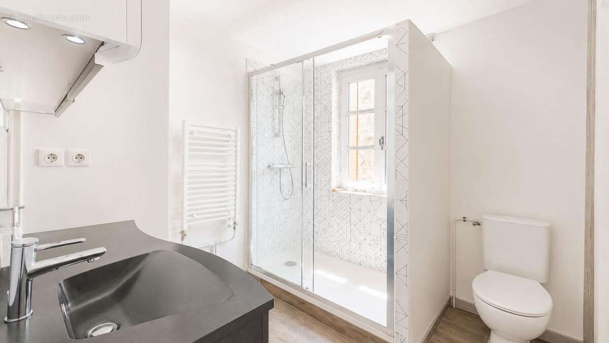 Le Monastère : maison de village rénovée avec 3 chambres - photo 13