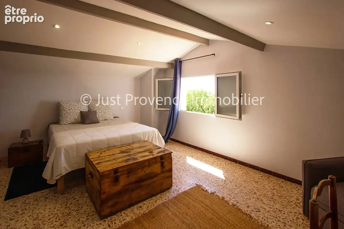 Maison Saint Hippolyte Le Graveyron 6 pièces 179 m2 avec garage sur 8685 m² - photo 14