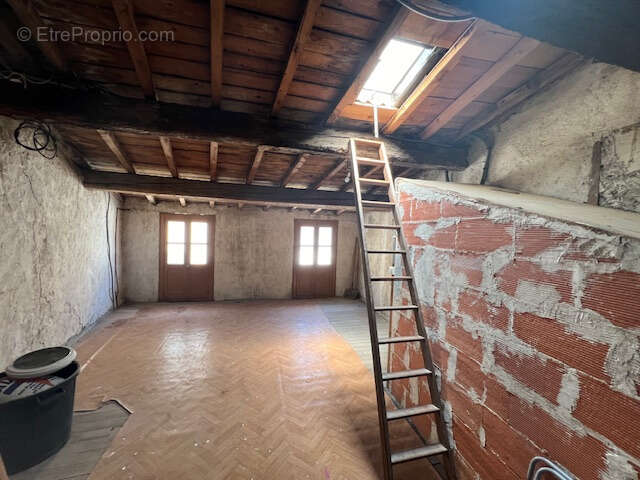 Maison à PEYRIAC-MINERVOIS