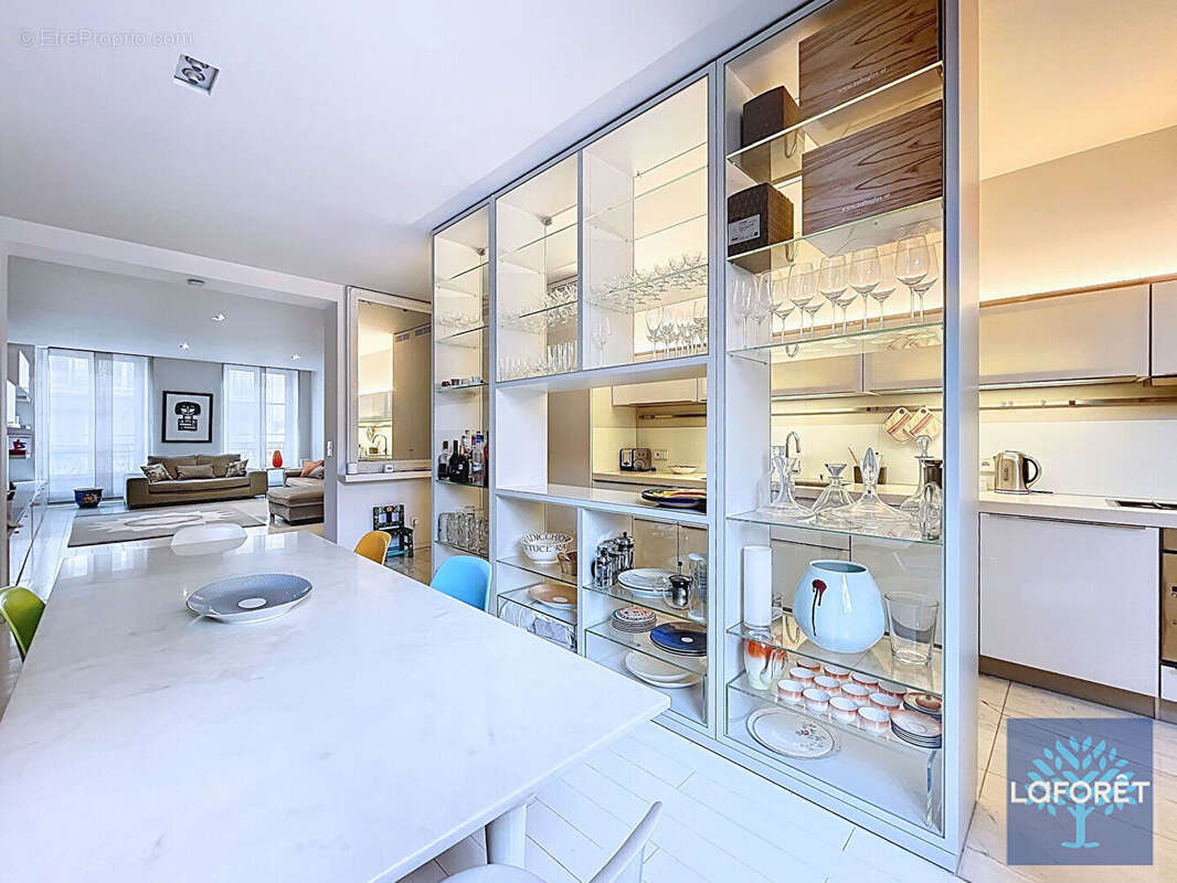 Appartement à PARIS-9E