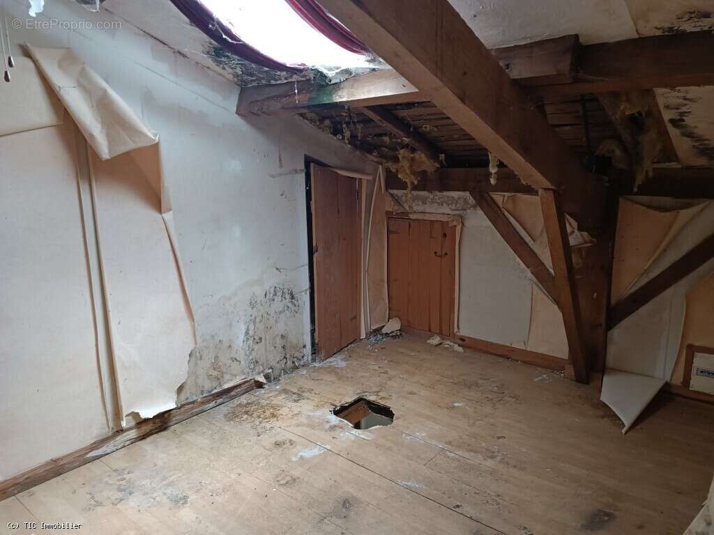 Beau Projet de Rénovation dans un Beau Hameau de Nanteuil-en-Vallée - photo 10