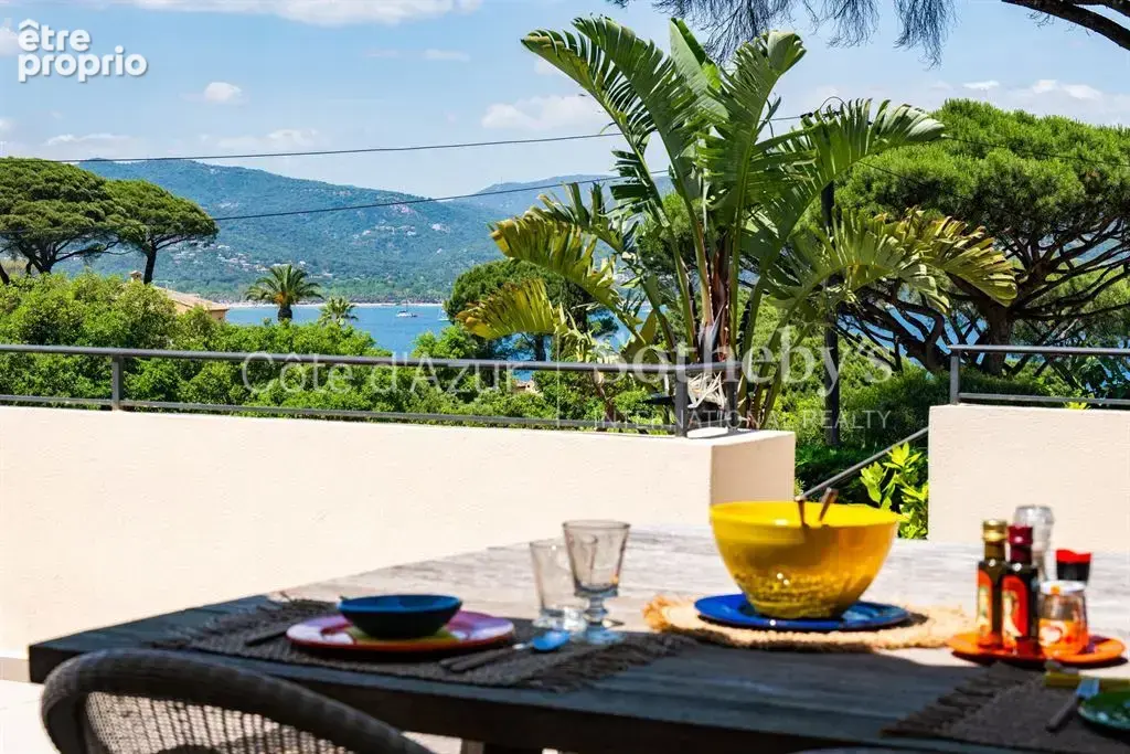Villa contemporaine avec vue mer à vendre à Gassin, aux portes de Saint-Tropez. - photo 18