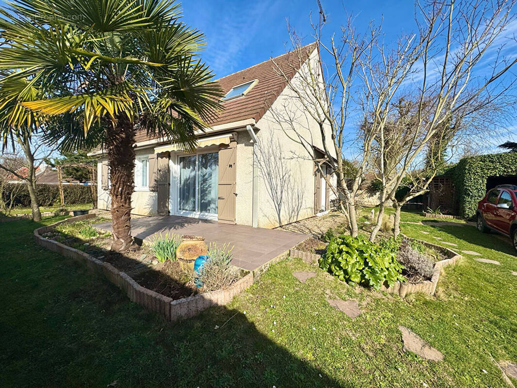 Maison à LE MESNIL-EN-THELLE