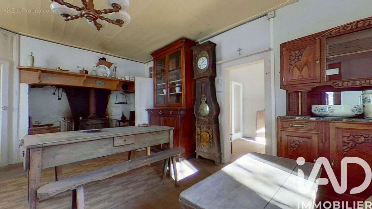 Maison 83 m² à Rilhac-Xaintrie  - photo 3