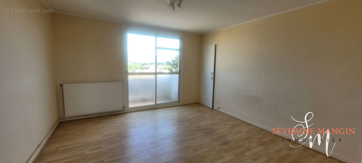 Appartement à ROMANS-SUR-ISERE