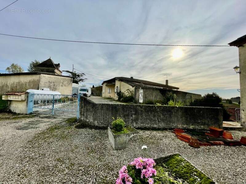 Maison à SAINT-VINCENT-LESPINASSE