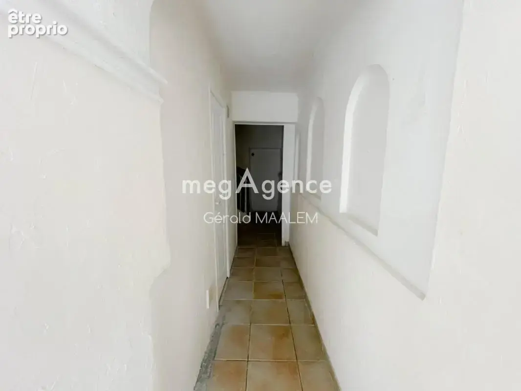 Appartement de 17m² à rafraichir à Roquebrune-sur-Argens - photo 8