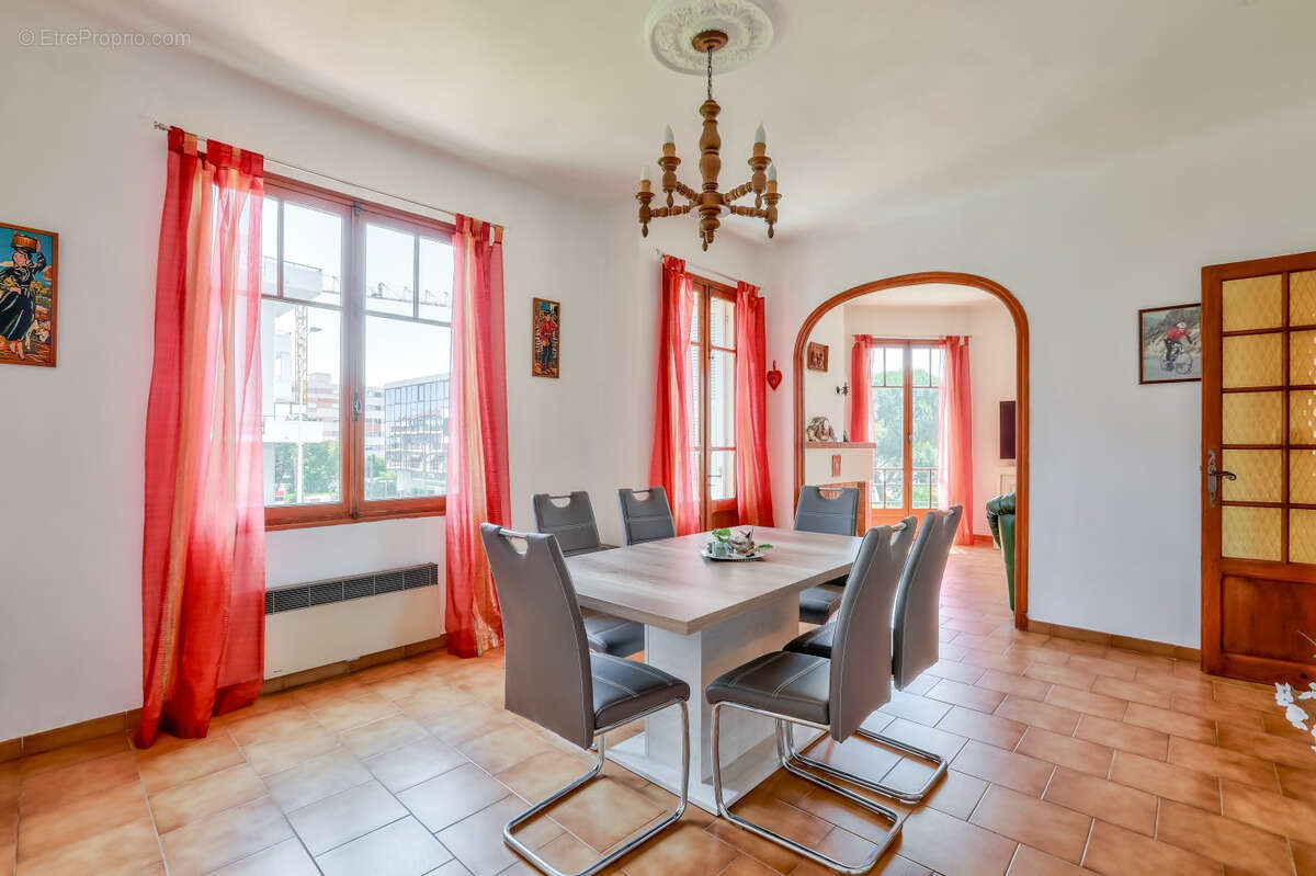 Maison à CAGNES-SUR-MER