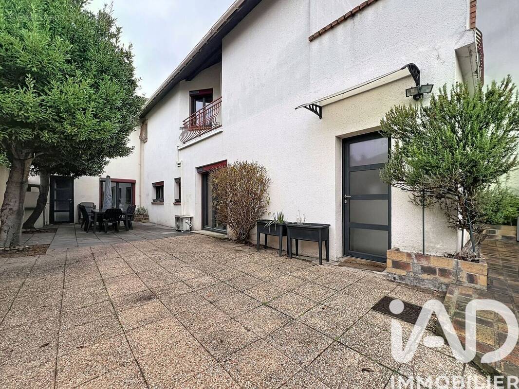 Photo 1 - Maison à COLOMBES