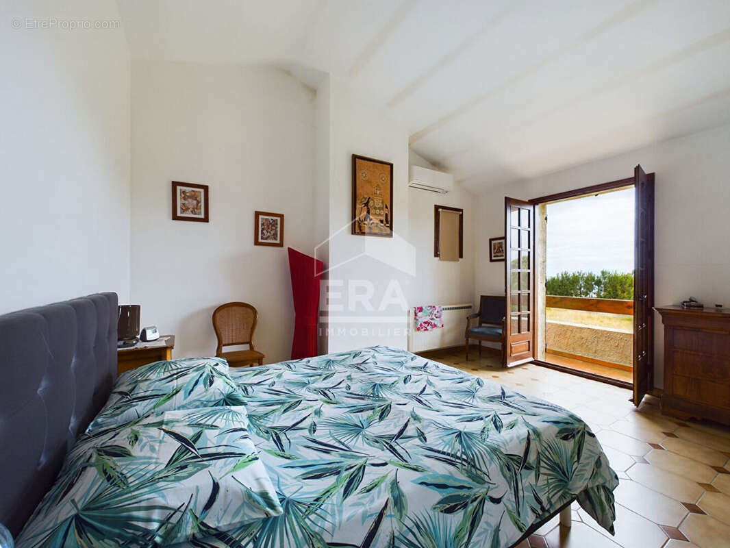 Belle maison vue mer, avec piscine, à quelques pas de la plage - photo 12