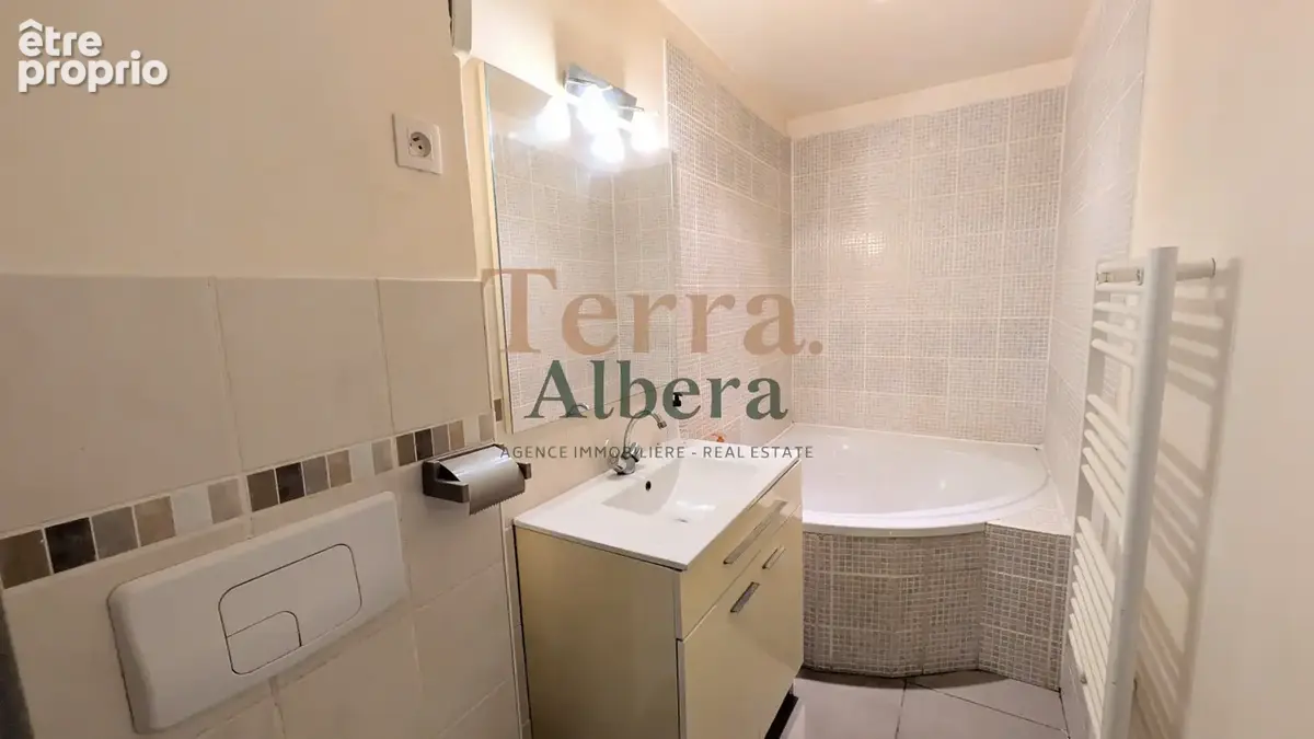 SOREDE Maison de 2 Appartements - photo 15