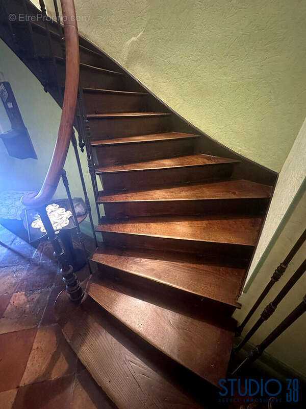 Maison 287 m² à Pellegrue  - photo 6