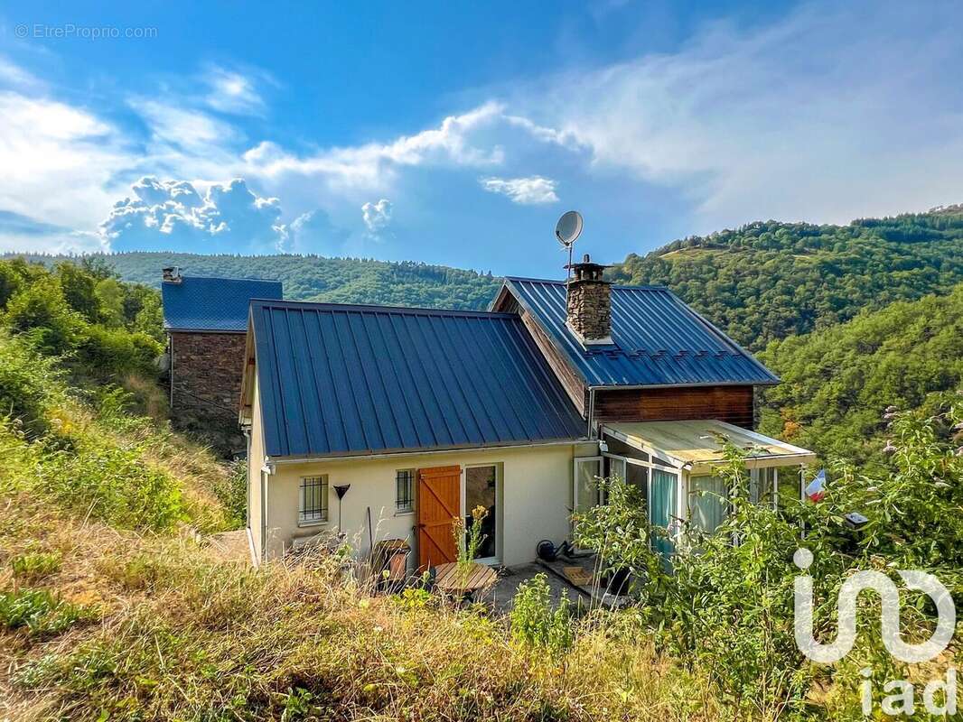 Photo 3 - Maison à SAINT-GENIEZ-D&#039;OLT