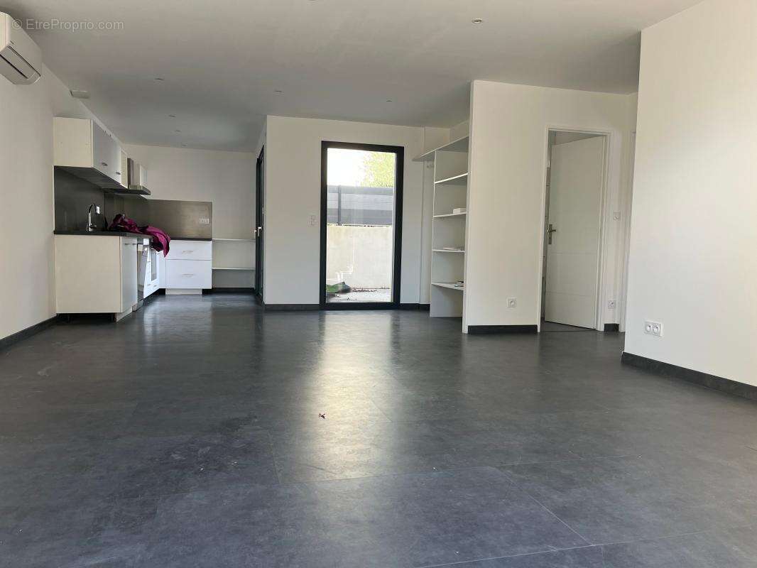 Maison à VILLEVEYRAC