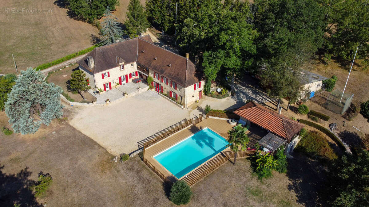 Maison à SARLAT-LA-CANEDA
