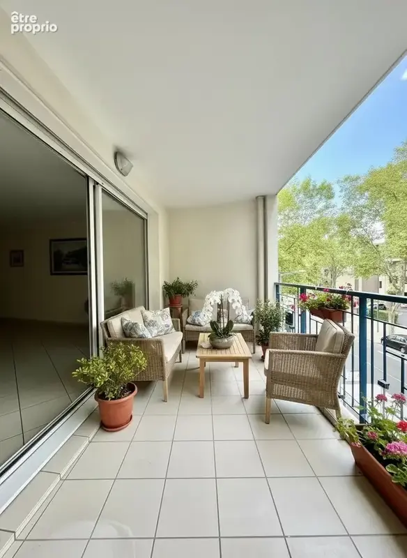 T4 de 100m2, trois chambres, au cœur du point du jour. - photo 5