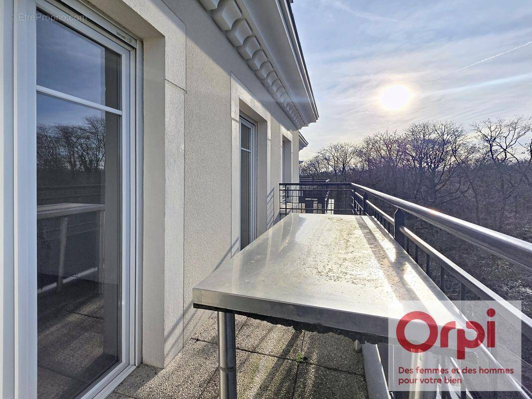 Appartement à LE PLESSIS-ROBINSON