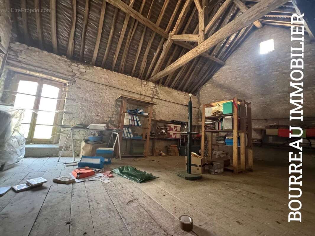 Maison à CHASSY