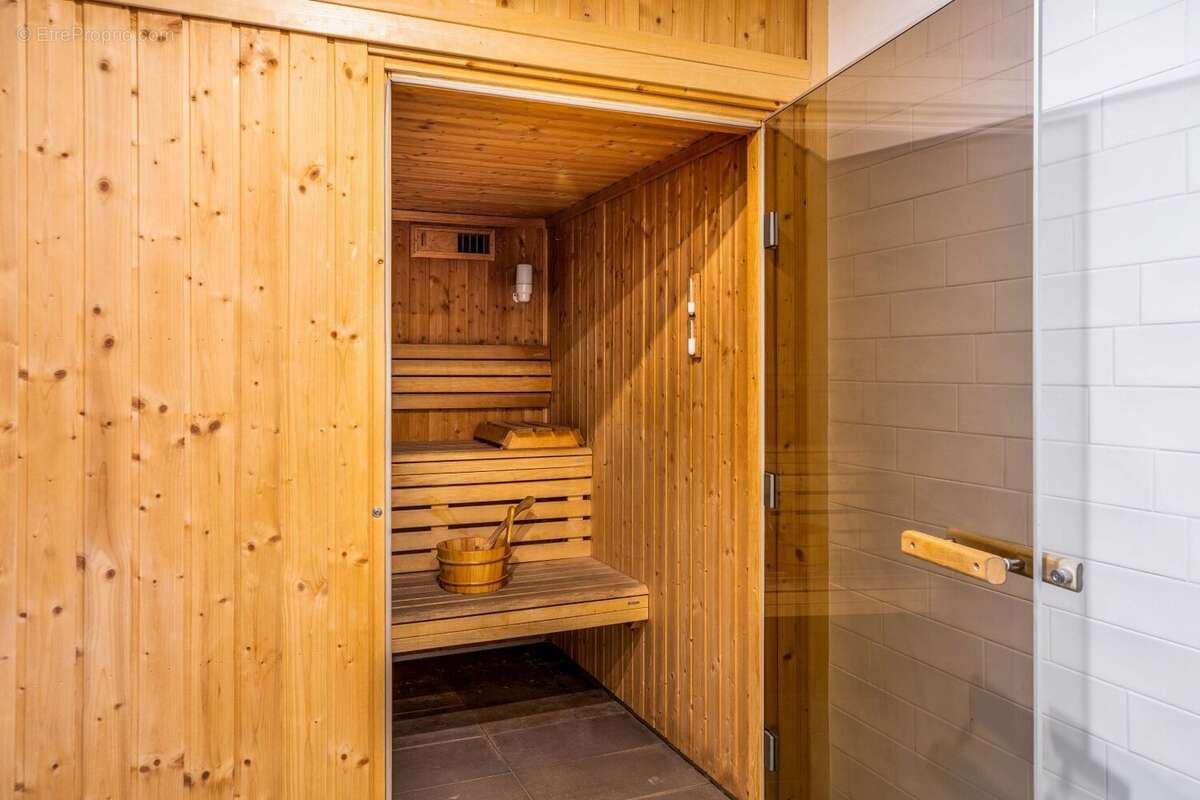 INVESTISSEMENT LOCATIF  Bois-d'Arcy  Résidence Affaires Appart'City Confort St Quentin en Yvelines - 6.70% de rentabilité - photo 12