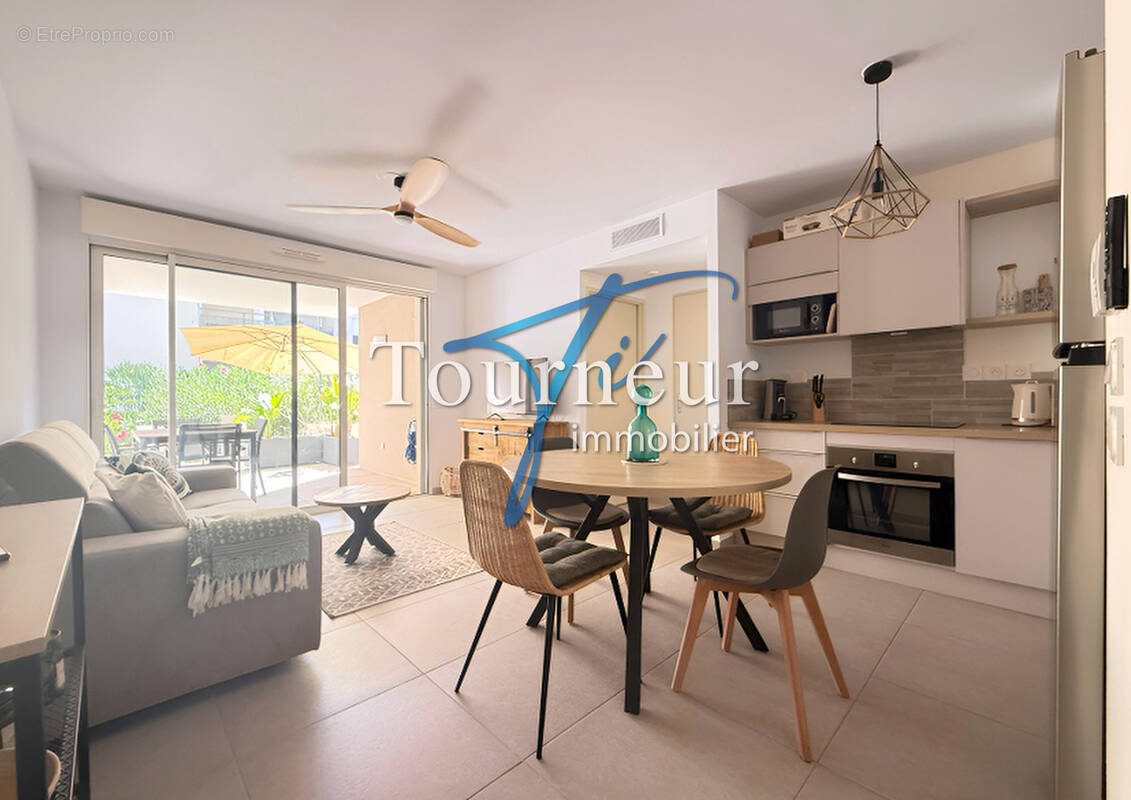Appartement à SANARY-SUR-MER