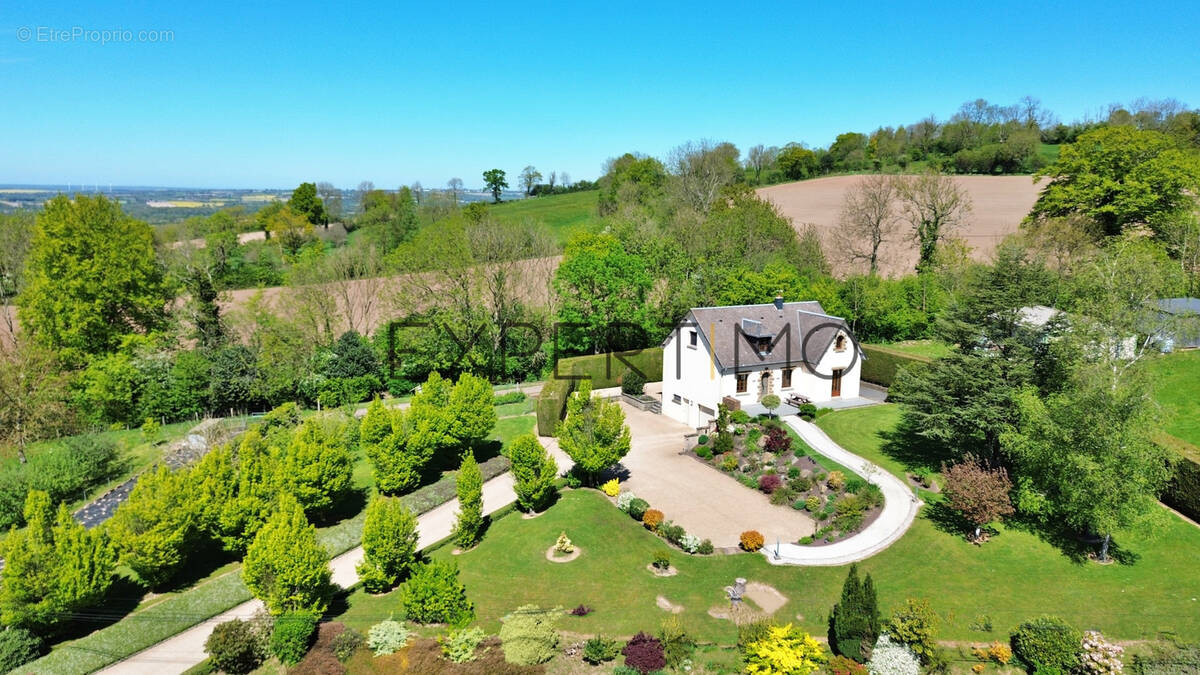 Maison à VILLERS-BOCAGE