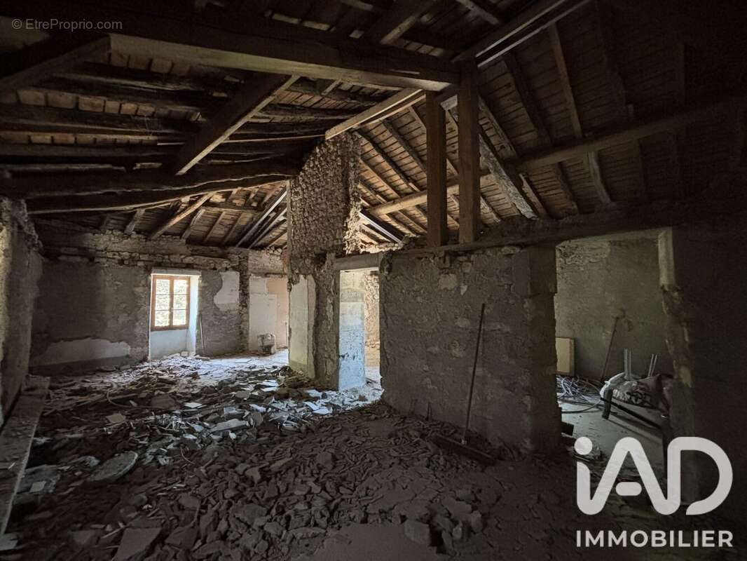 Maison 84 m² à Cahuzac-Sur-Vere  - photo 8
