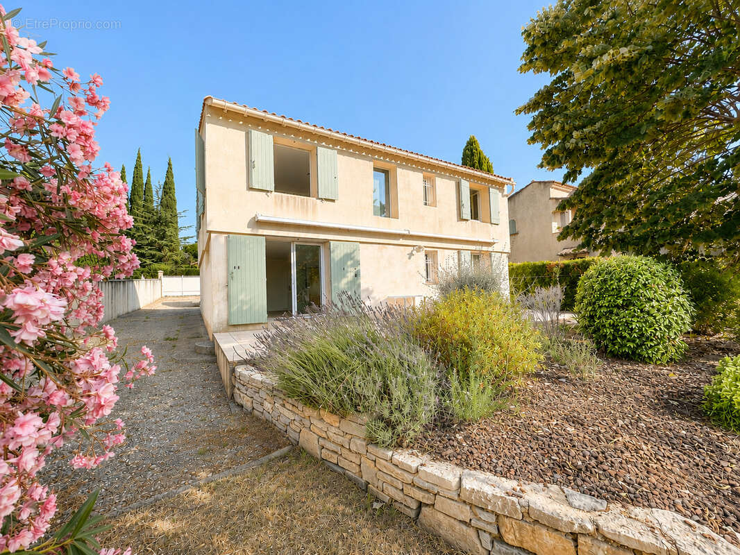 Maison à COMBAS
